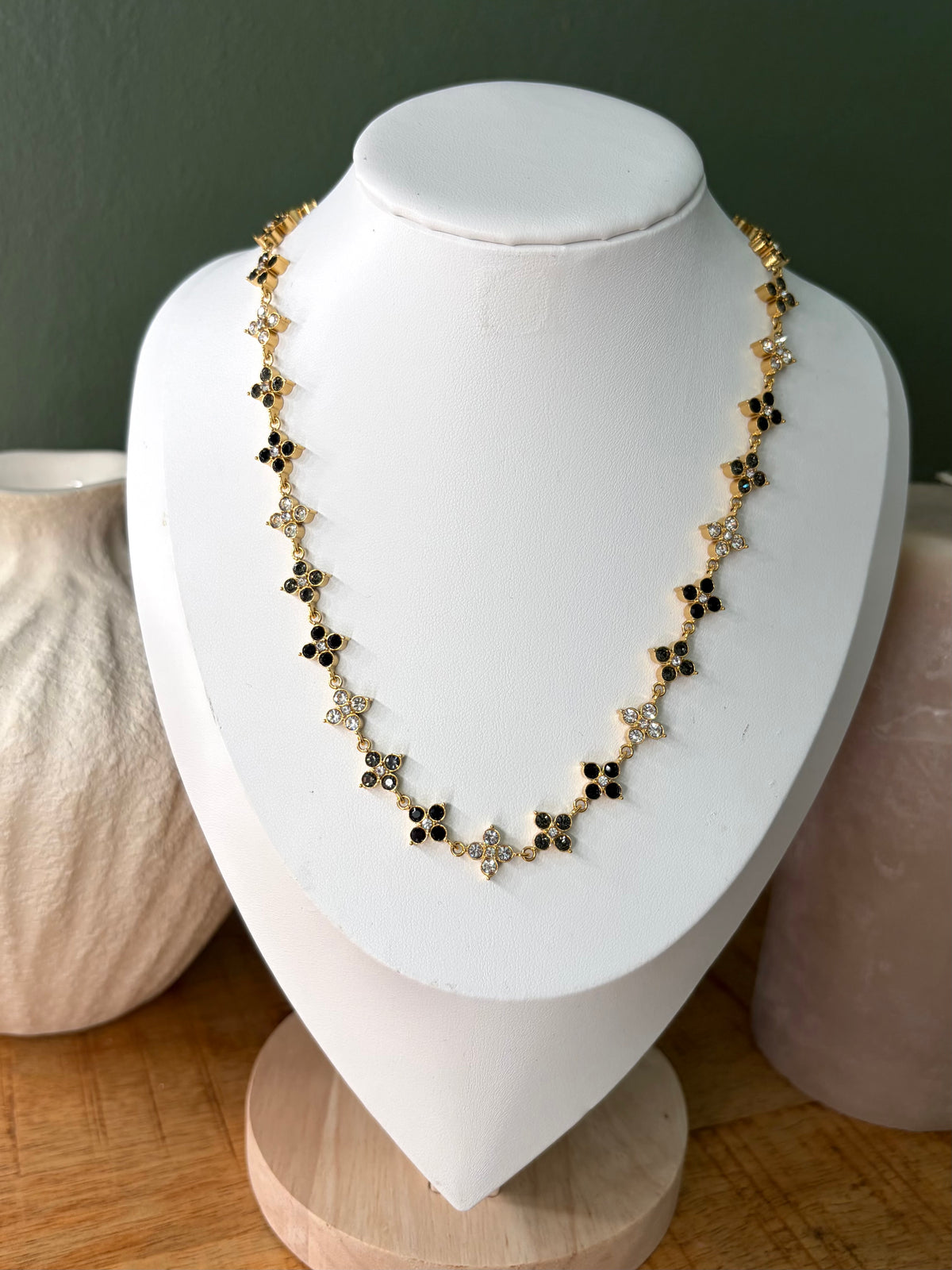 Collier Andore