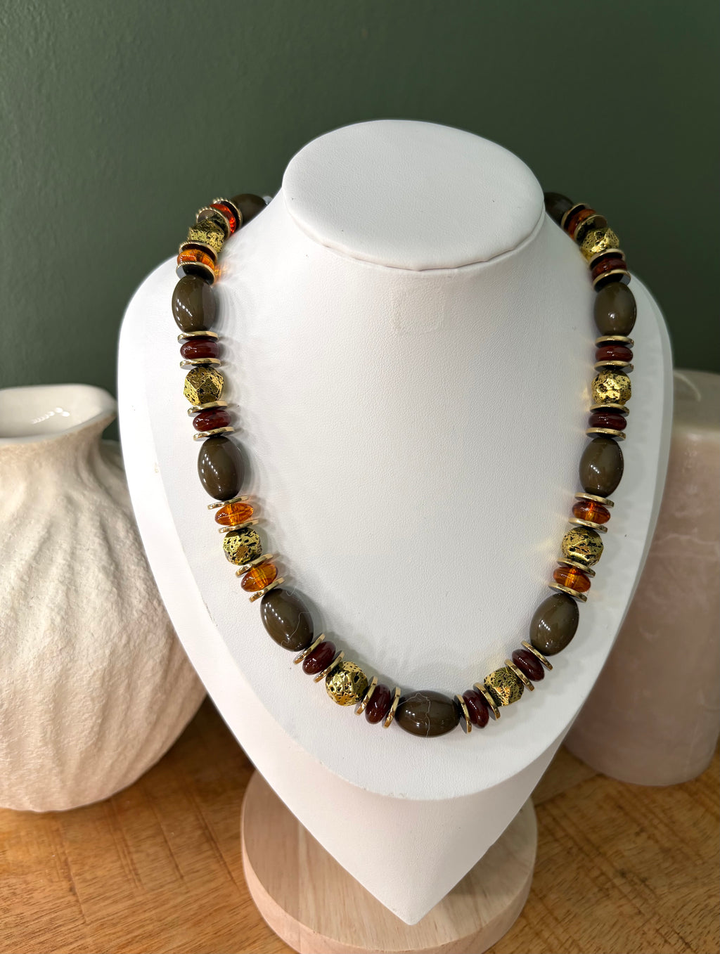 Collier Olive