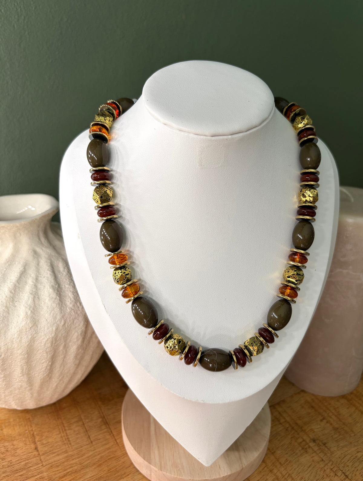 Collier Olive