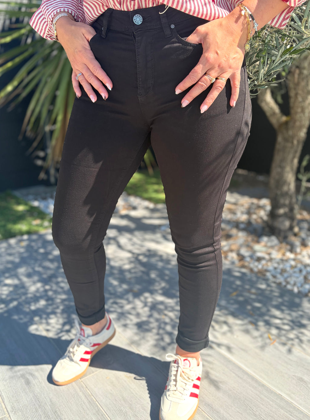 Jean Nina noir