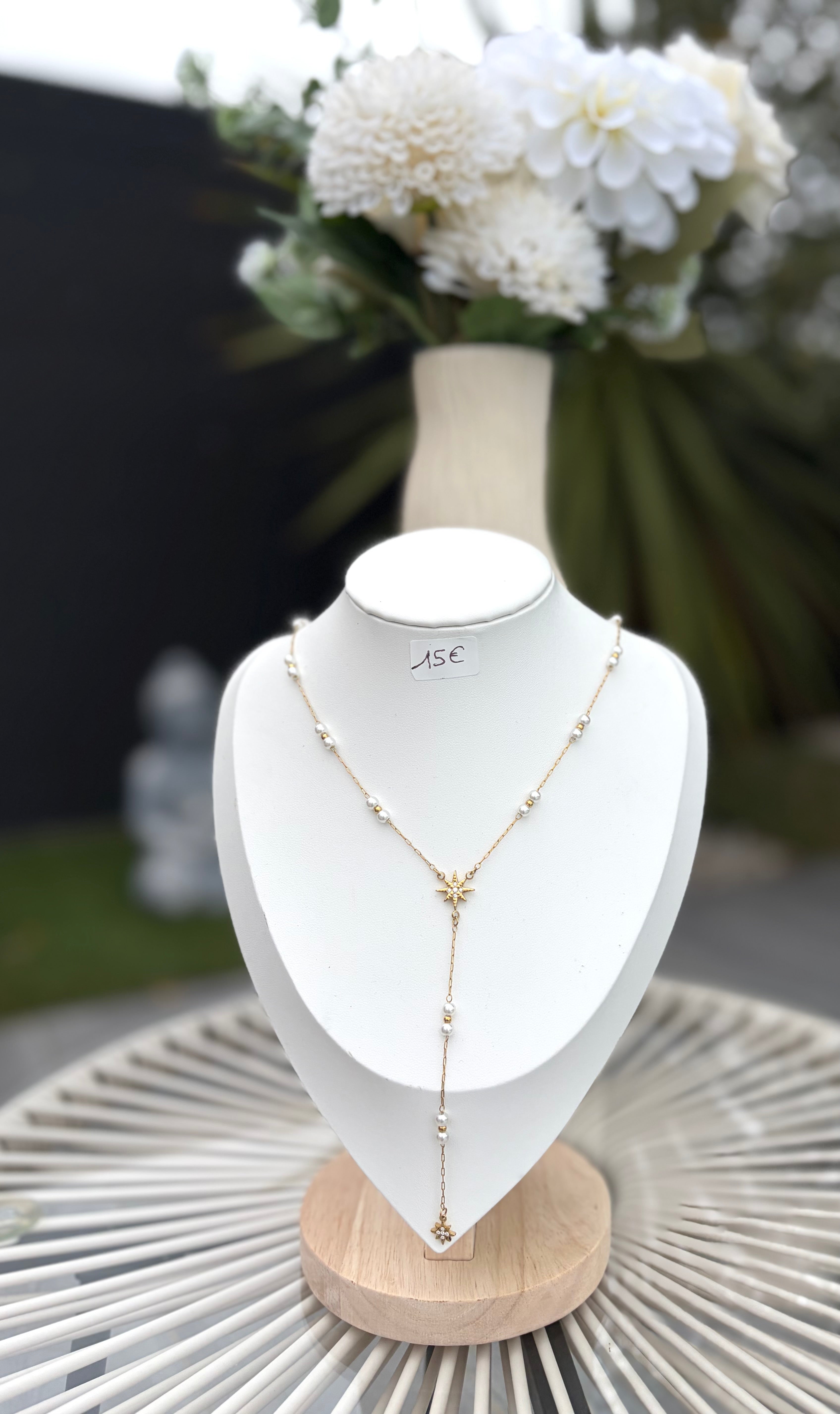 Collier Mary